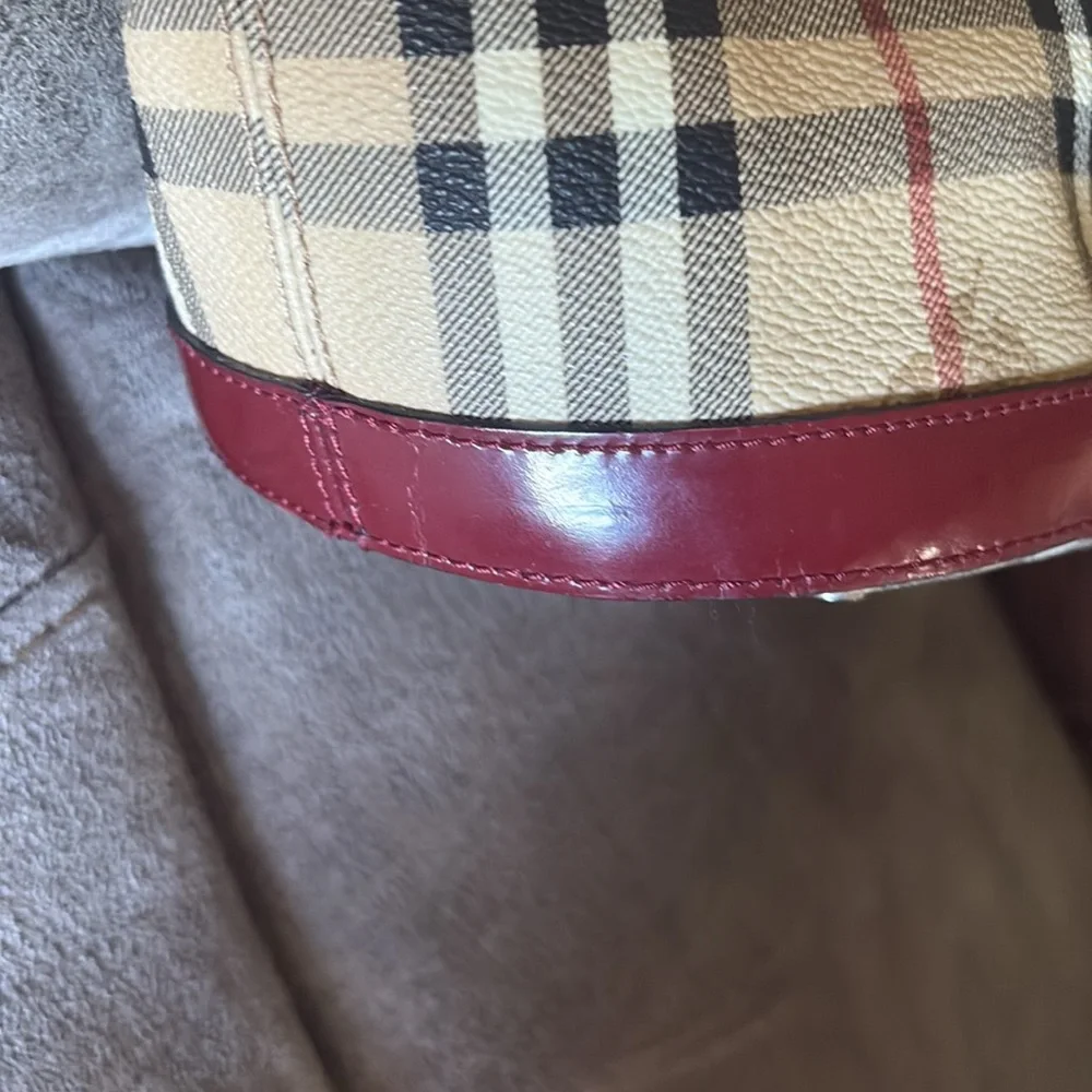 Burberry Haywood EUC Vintage Bucket Monogram Plaid Women's Tote - Picture 8 of 11